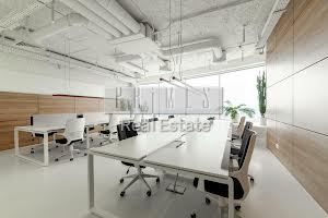 комерційна за адресою Кловський узвіз (Кловський), 7a