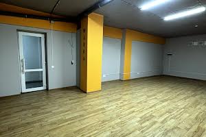 комерційна за адресою Львівська, 106