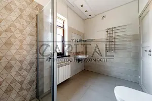 дом по адресу Смородиновая ул., 185