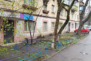 комерційна за адресою Вишгородська вул., 42/1