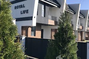 дом по адресу Лікарська