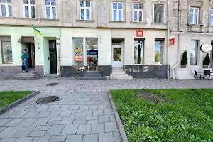 комерційна за адресою Князя Ярослава Осмомисла пл., 61