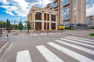 коммерческая по адресу Метрологическая ул., 56