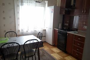 квартира за адресою Дніпровські пороги, 19