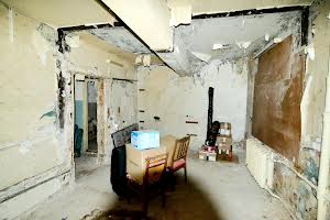 комерційна за адресою Рейтарська вул., 11