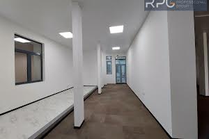 комерційна за адресою Київ, Володимирська вул., 4