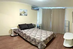 квартира за адресою Краснова вул., 12