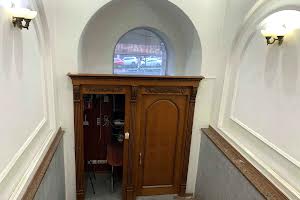 коммерческая по адресу Леси Украинки бульв., 6