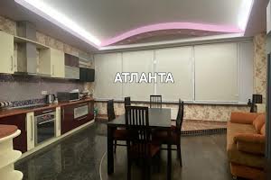 квартира за адресою Літературна вул., 1а