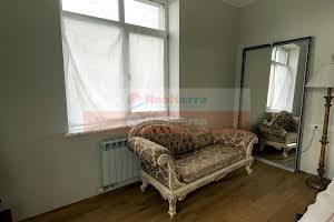 будинок за адресою Богатирська вул., 30 Б