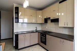 квартира по адресу Евгения Коновальца ул., 124А