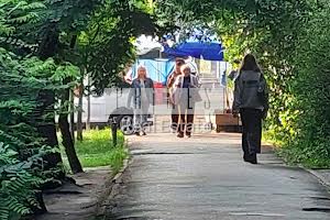 комерційна за адресою Німанська вул., 2
