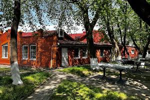 комерційна за адресою Польова вул., 4