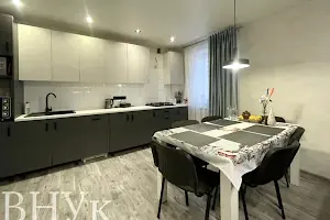 квартира по адресу Дмитра Білоконя, 32