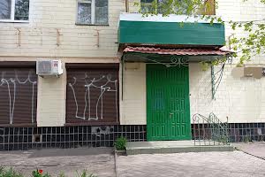 комерційна за адресою Пилипа Орлика вул. (Паризької Комуни), 2/16