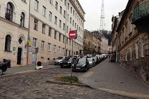 квартира за адресою Замкова вул., 4