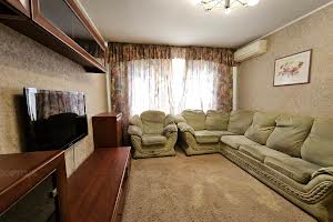 квартира по адресу Героев просп., 32