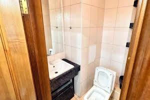 комерційна за адресою Лесі Українки бульв., 7-Б