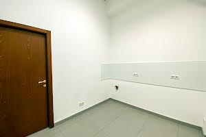 комерційна за адресою Охтирський пров., 7
