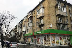 квартира за адресою Будівельників вул., 8