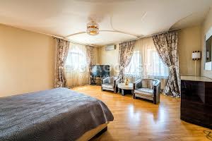 будинок за адресою Незалежності вул. (50 років Жовтня), 77