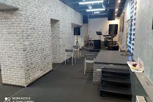 комерційна за адресою Приморська вул., 42