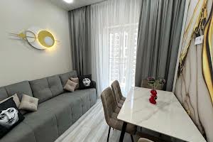 квартира за адресою Краснова вул., 1-В