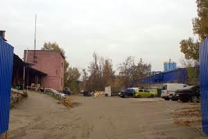 комерційна за адресою Віскозна вул., 5