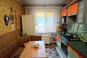 квартира за адресою Вечірній бульв., 18