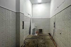 коммерческая по адресу Листопадная ул., 16