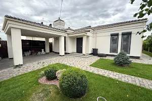 будинок за адресою Театральная, 22 а