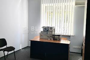 коммерческая по адресу Печерский спуск, 18