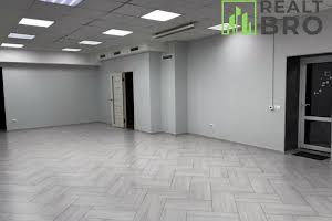 комерційна за адресою Зарічанська вул., 1