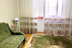 квартира за адресою Івана Миколайчука вул., 18
