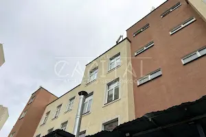 комерційна за адресою Милославська вул., 6