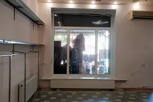 комерційна за адресою Дніпро, Майдан Озерний вул. (Боброва), 19