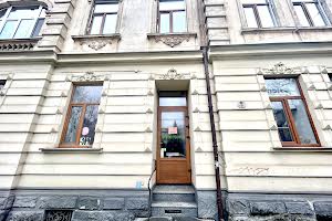коммерческая по адресу Стрыйская ул., 5