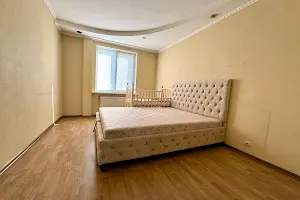 квартира по адресу Олени Теліги ул., 7/1