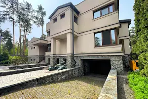 будинок за адресою Анатолія Солов'яненка вул.