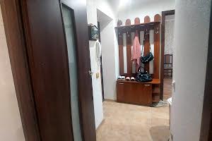 квартира за адресою Олександра Довженка вул., 8