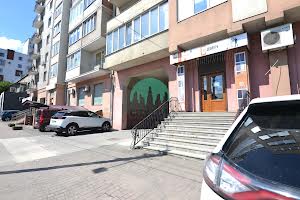 квартира за адресою Залізнична вул., 9