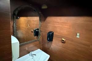комерційна за адресою Підвалля вул., 11