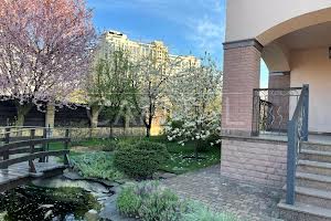 будинок за адресою Лугова вул.