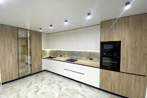 квартира за адресою Микитинецька, 2а