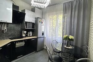 квартира за адресою Євгена Чикаленка вул., 75