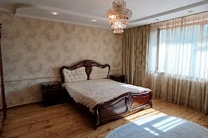 будинок за адресою вул. Володимира Антоновича, 17