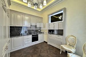 коммерческая по адресу Шота Руставели ул., 15-Б