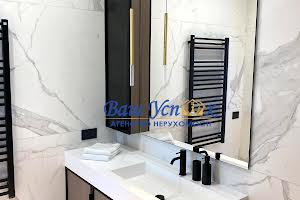 будинок за адресою Набережна вул., 77