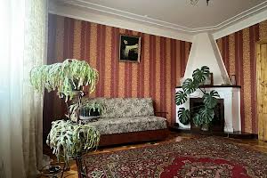 будинок за адресою Сонячна вул.