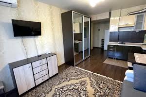 квартира за адресою Платанова вул., 82